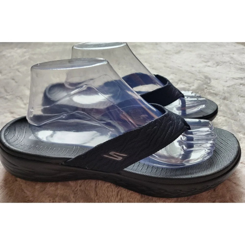 Skechers On-The-Go 600 Sunny Black Flip Flop Sandals Womens 10 140037